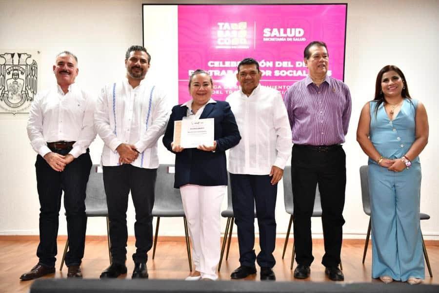 Griselda Cruz Hernández, recibe mérito del Trabajador Social 2025 en Tabasco Griselda Cruz Hernández, recibe mérito del Trabajador Social 2025 en Tabasco