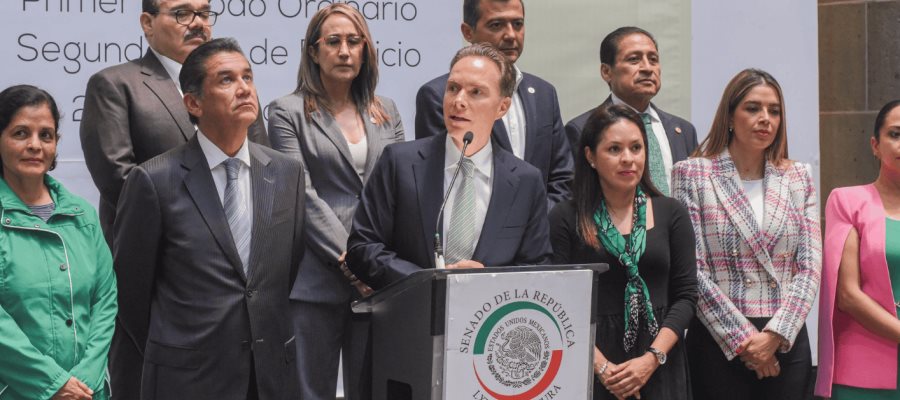 Manuel Velasco niega que sobres entregados a Pío López Obrador salieran del Gobierno de Chiapas Manuel Velasco niega que sobres entregados a Pío López Obrador salieran del Gobierno de Chiapas