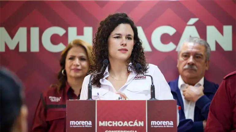 "Está trabajando muy bien", justifica Luisa Alcalde ausencia de Andy López a gira nacional