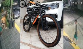 Captan en video robo de bicicleta en fraccionamiento Framboyanes de Villahermosa; ladrón burló seguridad privada