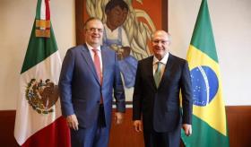Descarta Ebrard firma de libre comercio con Brasil, precisa que solamente hay "acuerdo de cooperación"