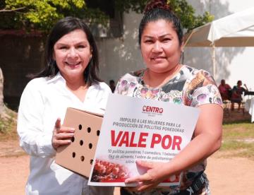 Concluye meta de entrega de 2,600 paquetes de pollitas ponedoras en Centro
