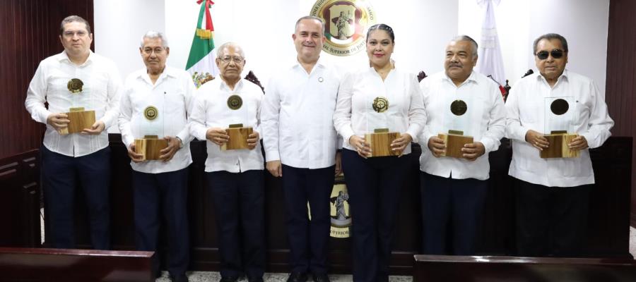 Pleno del TSJ de Tabasco lleva a cabo última sesión con la integración actual Pleno del TSJ de Tabasco lleva a cabo última sesión con la integración actual
