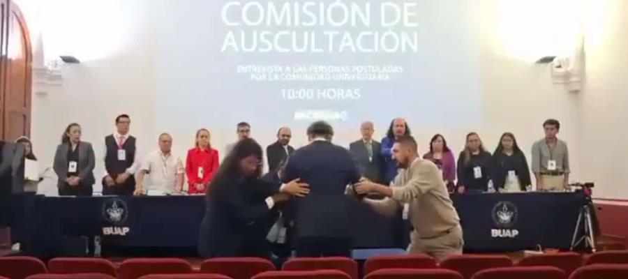 Candidato a rector de la BUAP se desmaya tras ser rechazado por falsificar documentos Candidato a rector de la BUAP se desmaya tras ser rechazado por falsificar documentos