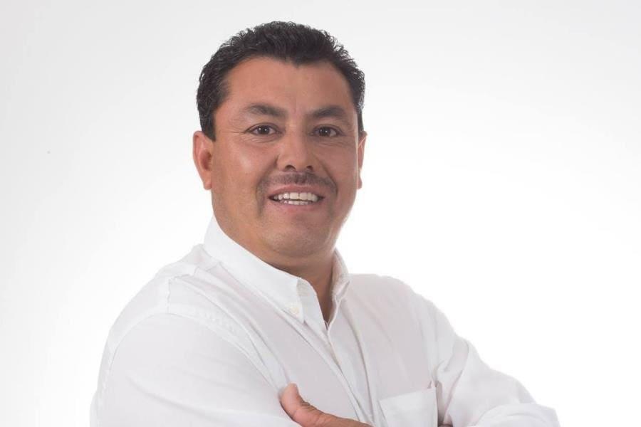 Asesinan a balazos a exalcalde de Las Minas, Veracruz, y a su hijo Asesinan a balazos a exalcalde de Las Minas, Veracruz, y a su hijo