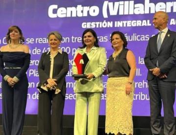 Premio a las mejores prácticas de gobiernos locales, es de los ciudadanos de Centro: Osuna