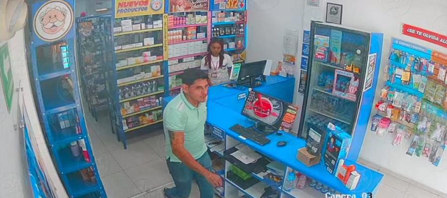 Con rostro descubierto y sin arma, sujeto asalta farmacia en Casa Blanca Con rostro descubierto y sin arma, sujeto asalta farmacia en Casa Blanca