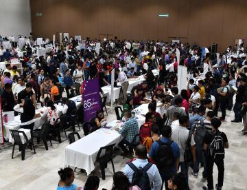 Recibieron casi mil solicitudes en Segunda Feria Nacional de Empleo para las Juventudes: SNET