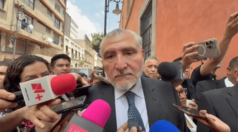 Propone Adán Augusto llevar a Alejandro Moreno a clínica de rehabilitación