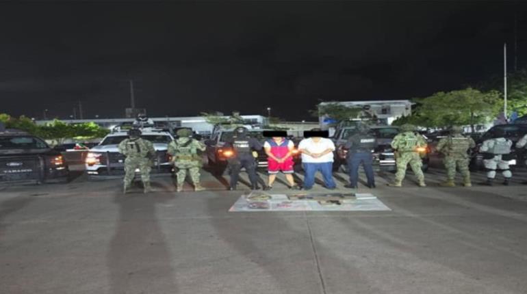Aseguran a 2 hombres en fraccionamiento Carrizal