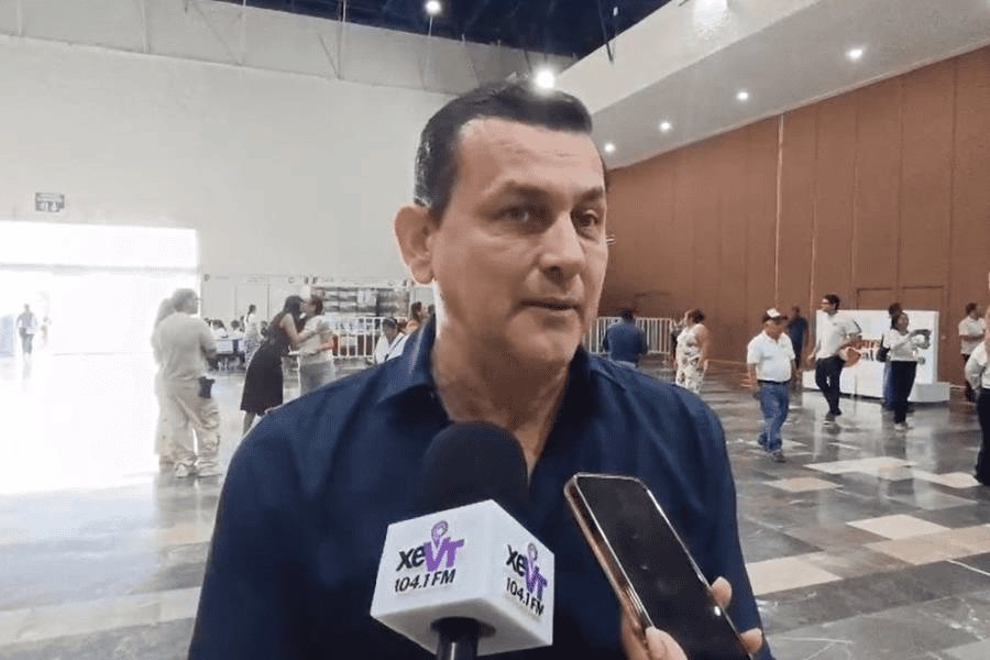 Analiza Gobierno de Tabasco iniciar con escuelas, transición a energías renovables: SEMADES Analiza Gobierno de Tabasco iniciar con escuelas, transición a energías renovables: SEMADES