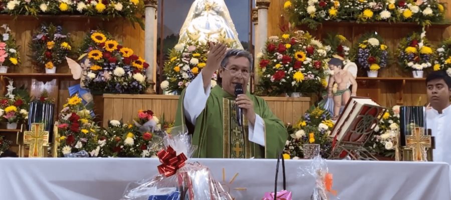 Parroquia de Cupilco bendice mochilas y pide a Dios guiar y cuidar a estudiantes Parroquia de Cupilco bendice mochilas y pide a Dios guiar y cuidar a estudiantes