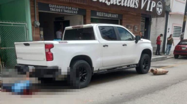 Explosión de tanque de gas, decapita a hombre en Paraíso; lo llenaba en la vía pública