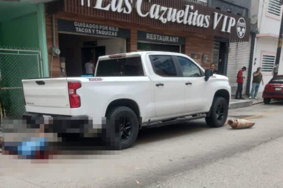Explosión de tanque de gas, decapita a hombre en Paraíso; lo llenaba en la vía pública Explosión de tanque de gas, decapita a hombre en Paraíso; lo llenaba en la vía pública