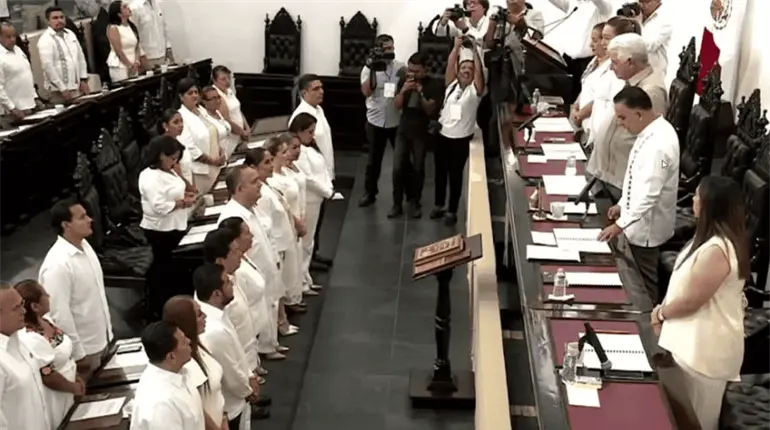 Toman protesta 72 jueces y magistrados del nuevo Poder Judicial en Tabasco