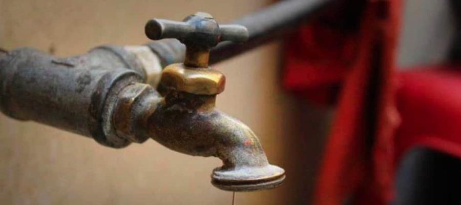 Suspende SAS servicio de agua en el circuito Emiliano Zapata por fuga