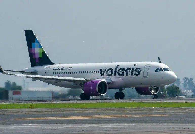 Avión de Volaris aterriza de emergencia en Hermosillo Avión de Volaris aterriza de emergencia en Hermosillo