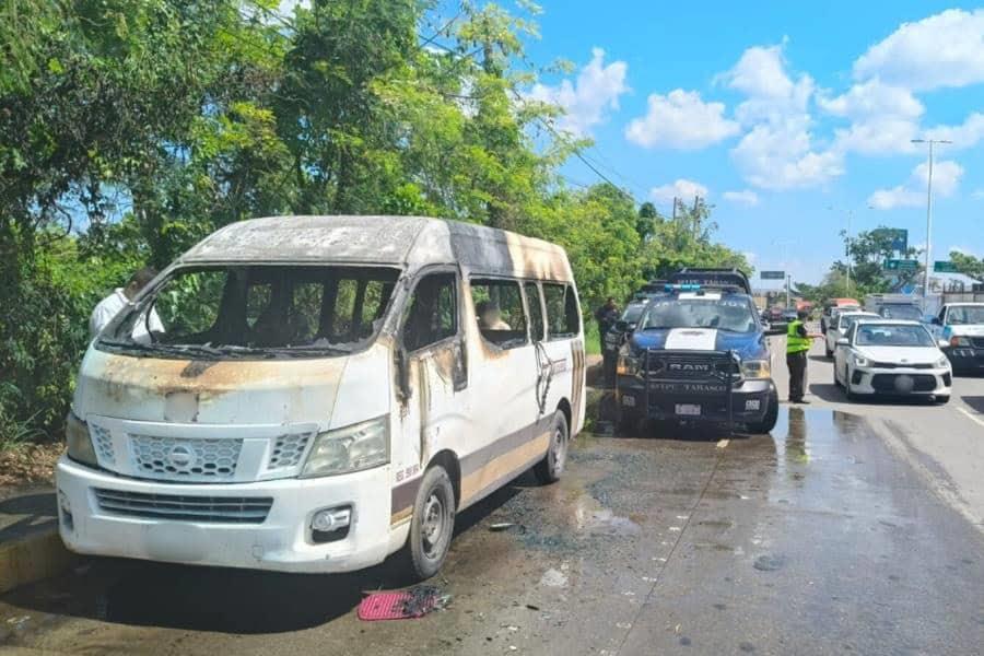 Se incendia unidad del transporte público en Casa Blanca Se incendia unidad del transporte público en Casa Blanca