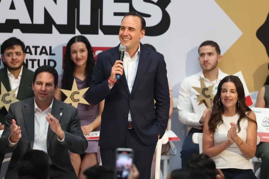 "Se lo merecía": Manolo Jiménez asegura que Noroña "se ganó" los empujones de Alito "Se lo merecía": Manolo Jiménez asegura que Noroña "se ganó" los empujones de Alito