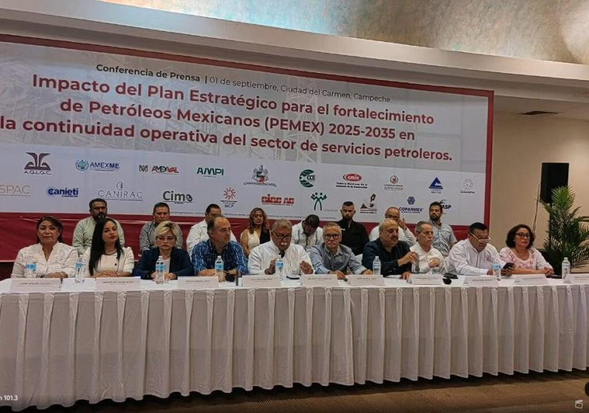 Cámaras empresariales piden solución urgente a deuda de Pemex