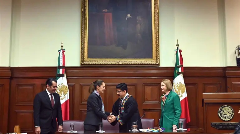 Pleno de la SCJN celebra sesión solemne con asistencia de Sheinbaum