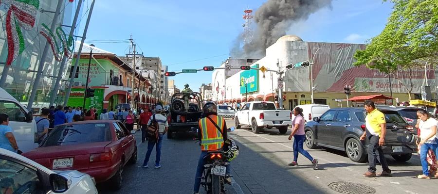 Explosión de aerosoles reactiva incendio en Del Sol por más de 10 horas