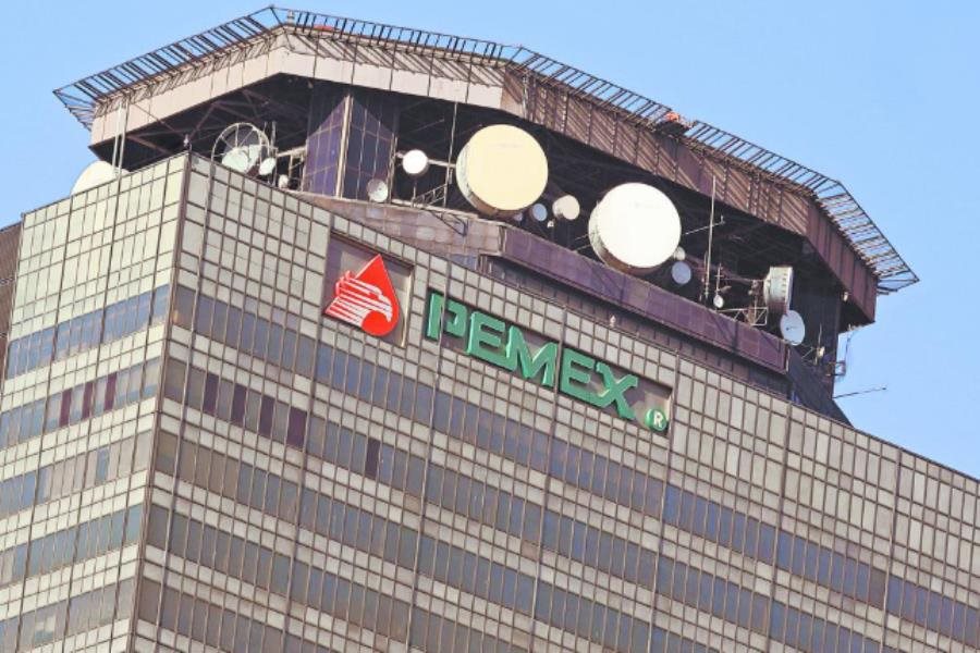 Pemex firma 11 contratos mixtos para impulsar producción de combustible Pemex firma 11 contratos mixtos para impulsar producción de combustible