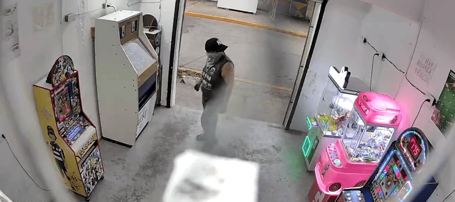 Difunden video de robo a máquina tragamonedas en Centro Difunden video de robo a máquina tragamonedas en Centro