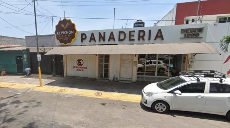 Seis muertos y un herido, deja ataque armado en panadería de Colima