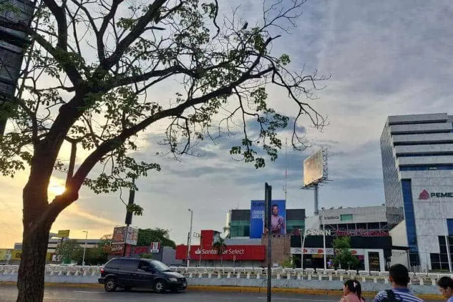 Prevén lluvias puntuales fuertes para Tabasco este sábado