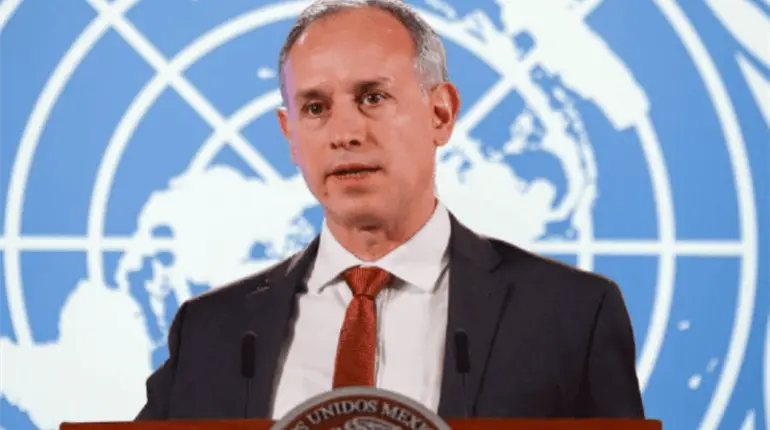Pide Sheinbaum a SRE revisar sueldo de Gatell como representante de México ante la OMS