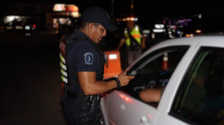 Emite PEC 24 infracciones durante Operativo Alcoholímetro en Centro