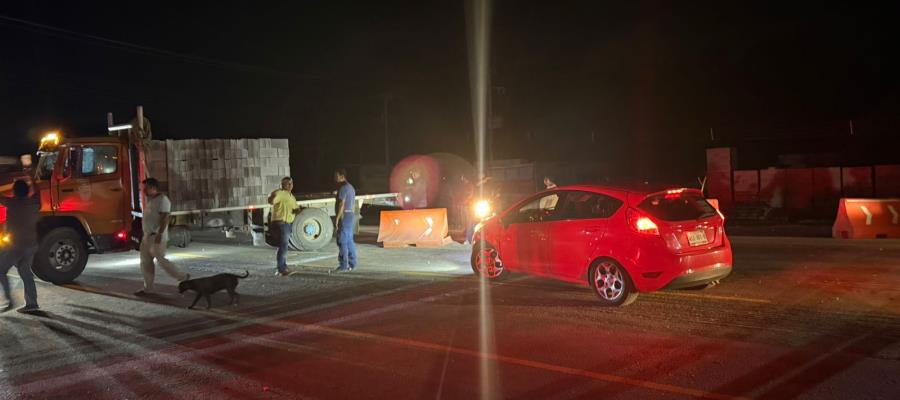 Bloquean por 4 horas la Macuspana-Villahermosa