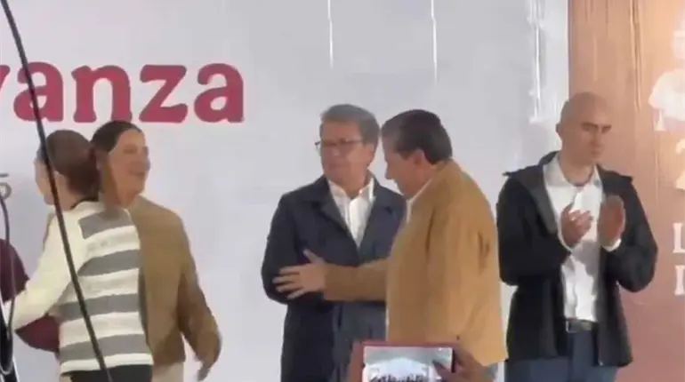 Hermanos Monreal evitan saludarse en evento de Sheinbaum en Zacatecas