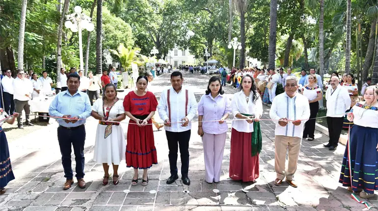 Son guardianas y portadoras de herencia cultural sostiene May al conmemorar a la Mujer Indígena