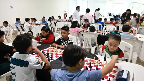 Organizan Torneo de Ajedrez ISSET 2025 “Jaque Mate por la Paz”