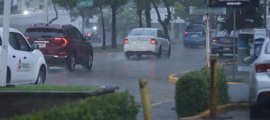 Canal de baja presión dejará lluvias de hasta 75 milímetros en Tabasco Canal de baja presión dejará lluvias de hasta 75 milímetros en Tabasco