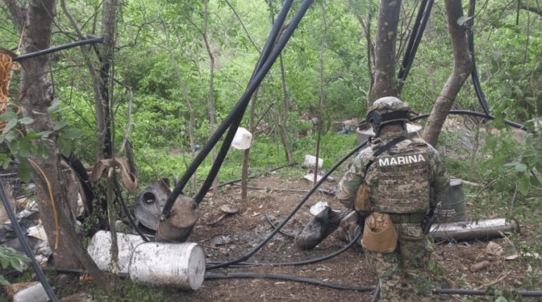 Incautan a Los Mayos, 21 toneladas de metanfetamina en Durango