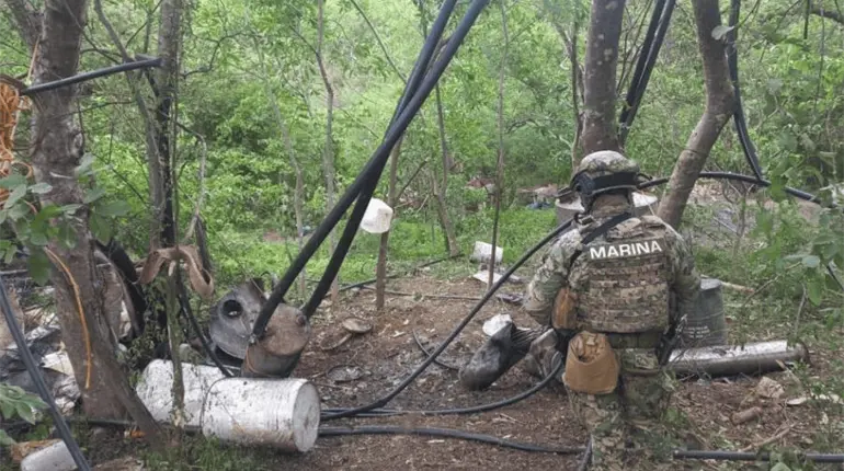 Incautan a Los Mayos, 21 toneladas de metanfetamina en Durango