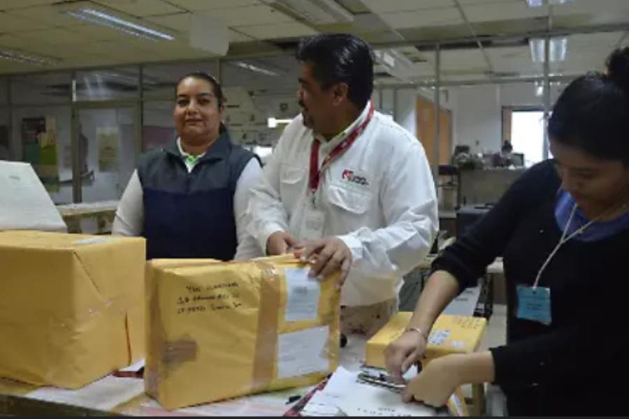 Se desploma 80% del tráfico postal hacia EE.UU. tras impuestos Se desploma 80% del tráfico postal hacia EE.UU. tras impuestos