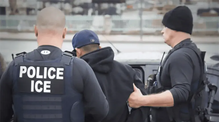 México solicita investigación por muerte de migrante en ataque a oficina del ICE: Presidenta