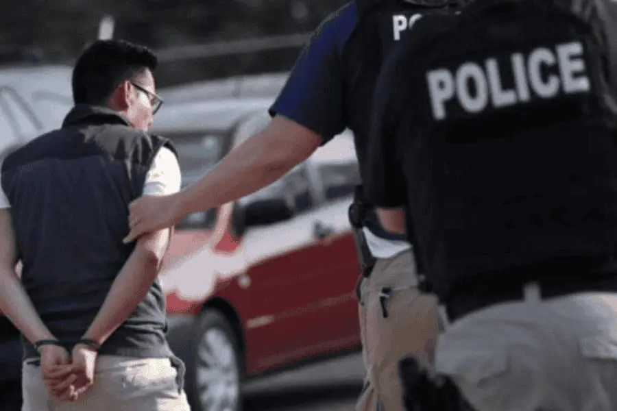 Suman más de 2 mil mexicanos detenidos por gobierno de Trump: Presidenta