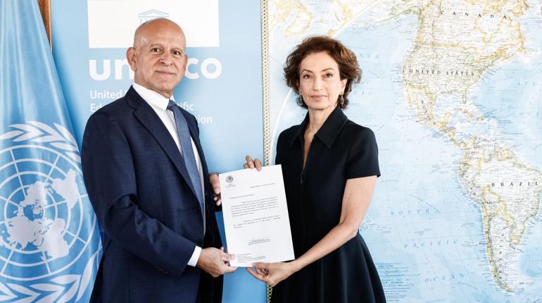 El tabasqueño Juan Ferrer presenta credenciales como embajador de México ante la UNESCO