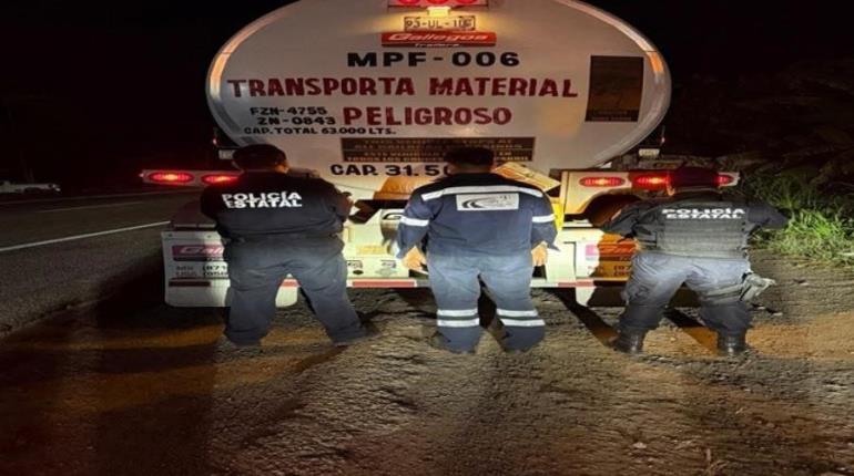 Aseguran 63 mil litros de hidrocarburo en Centla