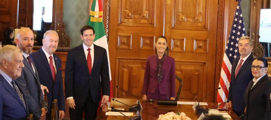 Embajador de EE. UU. destaca que Trump ha hablado con Sheinbaum "más que con cualquier otro líder"