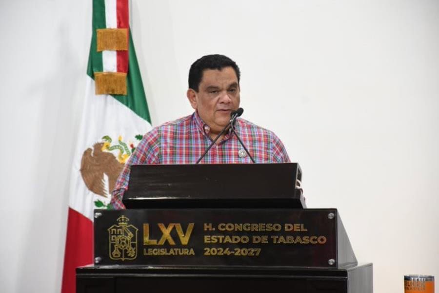 Tec de Villahermosa ha sido "faro de conocimiento": Director