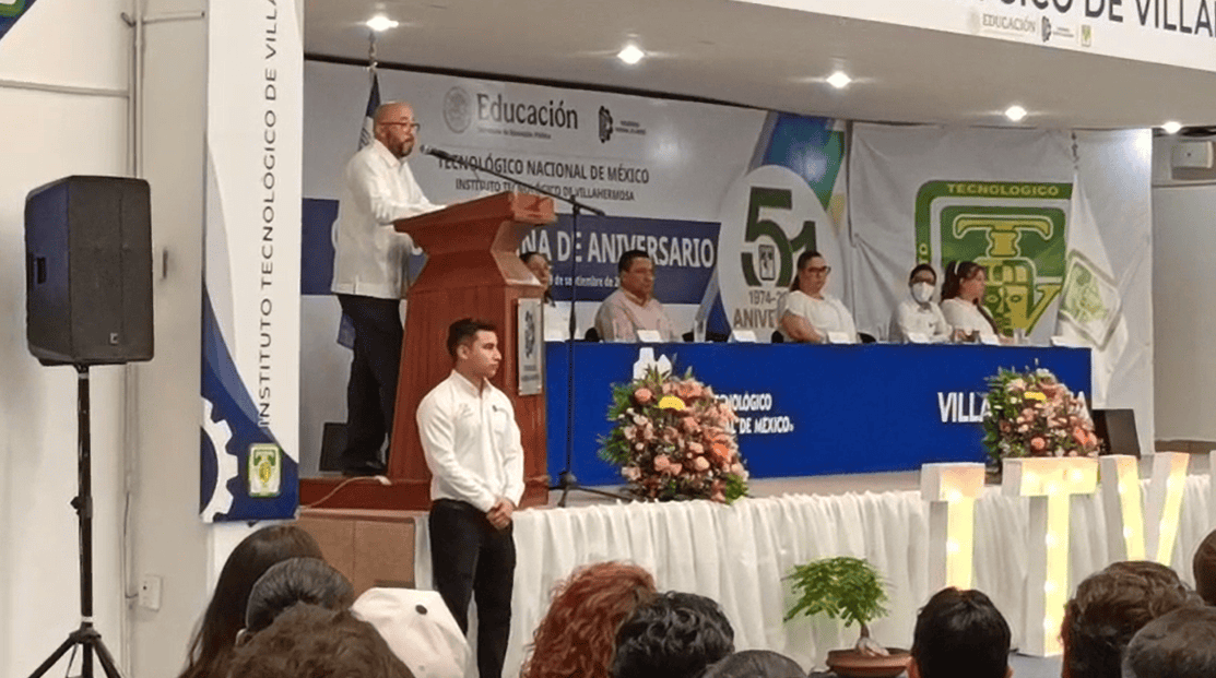 Bloquean casi 5 horas la Cárdenas a Villahermosa por primaria sin energía eléctrica