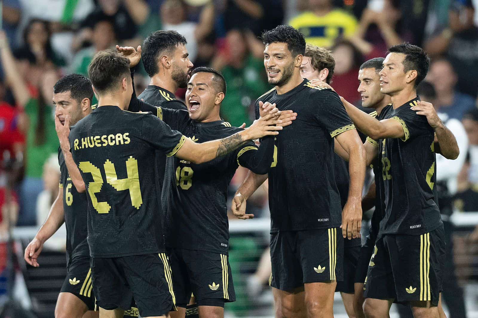 ´Santi´ Giménez le da el empate a México en los minutos finales ante Corea