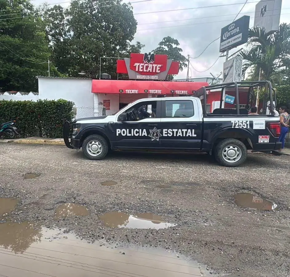 Lo ejecutan dentro de depósito en Dos Montes, Centro