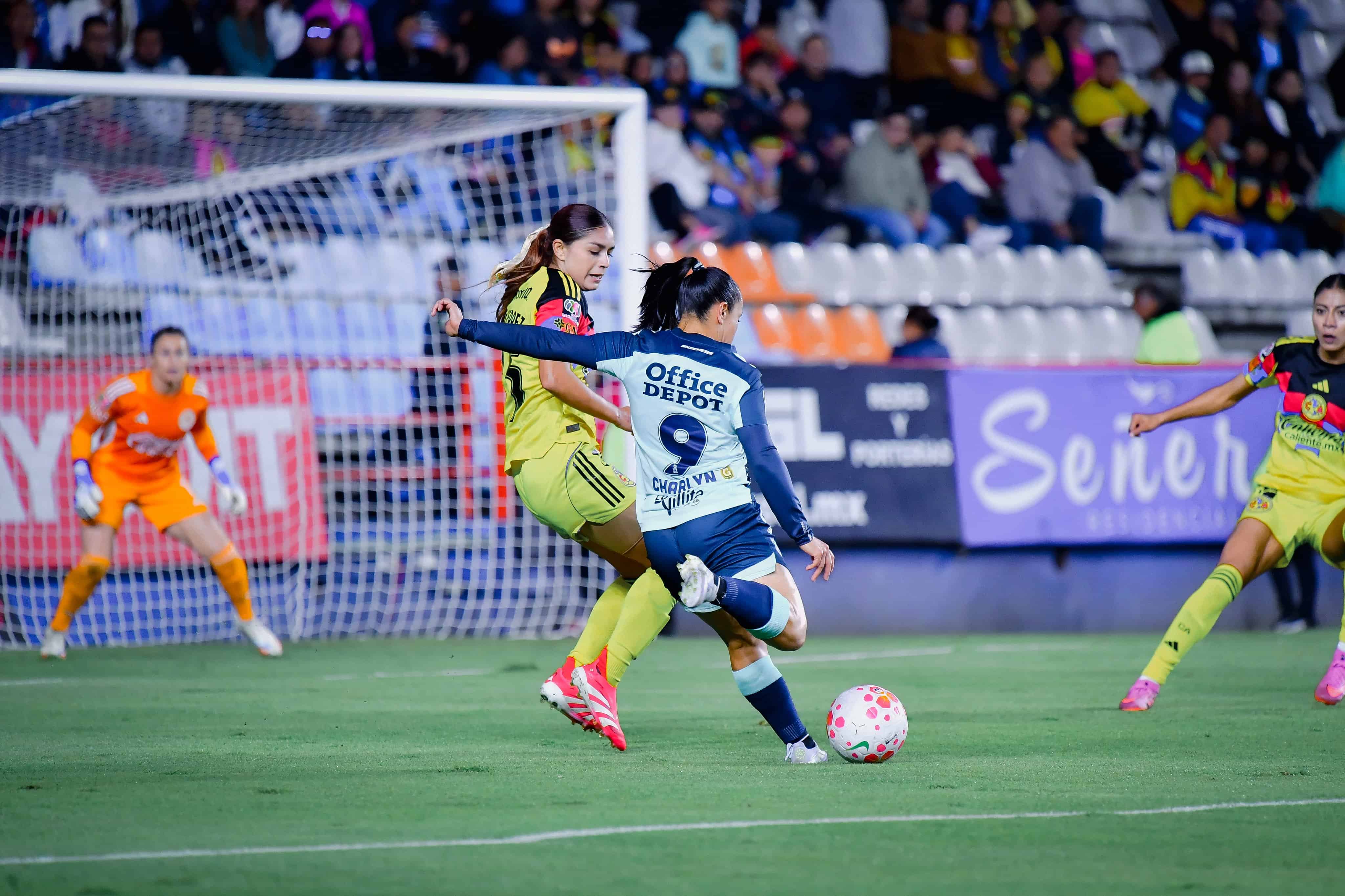 La mexicana Charlyn Corral se mantiene como la máxima goleadora a nivel mundial